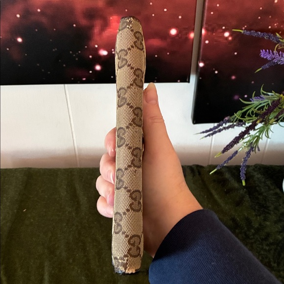 Vintage Gucci Heart Wallet - Picture 13 of 15